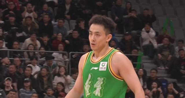 记者：马尤卢即将与巴黎续约，新合同将至2031年