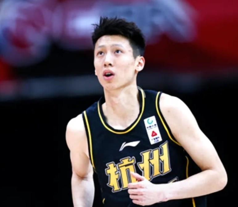 TA：皇马相信有许多“反皇马”敌人有人说没引进中场是关键